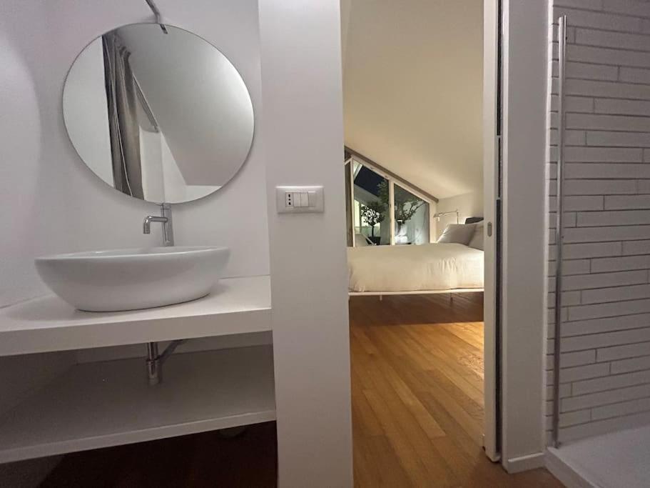 Luxury Rooftop Appia Antica Apartment